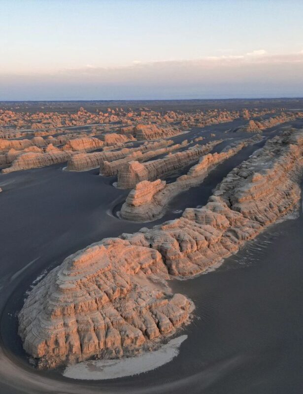 One-day tour of Dunhuang West Thousand Buddha Caves + Yumen Pass + Yadan Geological Park (Chinese/English group tour optional) - Shared transport, group size and the long return