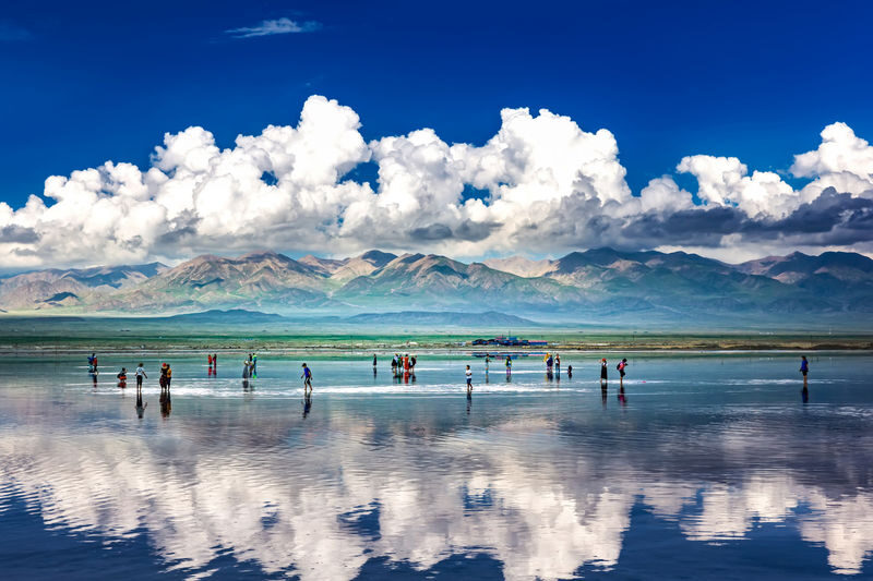 One-day tour of Qinghai Lake, Chaka Salt Lake, and Riyue Mountain in Xining - Qinghai Lake: big views, short stop