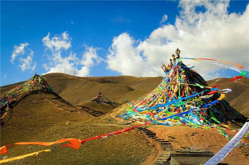 One-day tour of Qinghai Lake, Chaka Salt Lake, and Riyue Mountain in Xining - What the price does, and does not, buy
