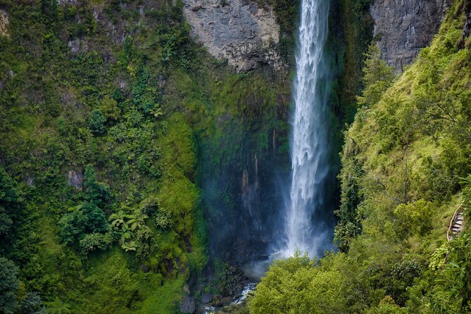 One Day Tour to Explore Brastagi High Land & Lake Toba Departure From Medan - Tour Overview