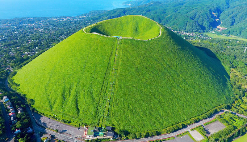 One-day tour to Mount Omuro in Tokyo and the Atami Fireworks Festival - The long road from Shinjuku to Izu