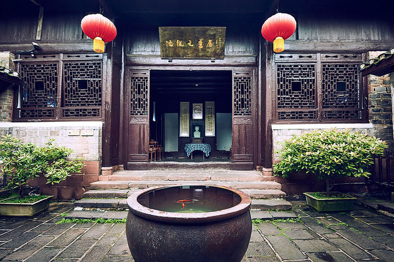 One-Day Tour to Phoenix Ancient Town from Zhangjiajie - Starting with Shen Congwen’s former home