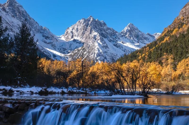One-Day Tour to Shuangqiao Valley, Mount Siguniang, Chengdu (including Dujiangyan Night View) - What the tour does well, and where it can wobble