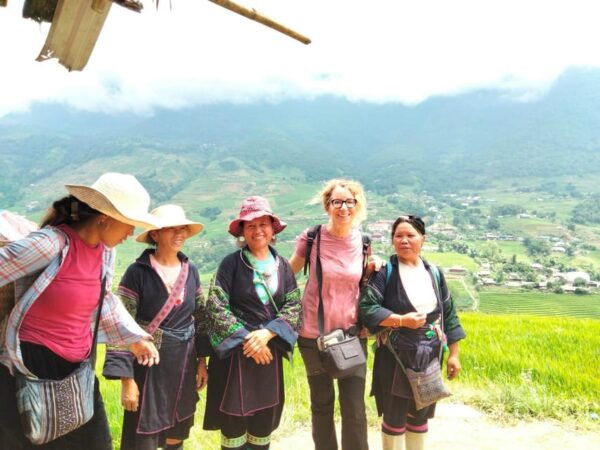 ONE DAY TREKKING MUONG HOA VALLEY - Booking Details
