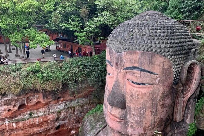 One Day Trip to Chengdu Panda Base and Leshan Buddha Tour - Exploring the Itinerary in Detail  