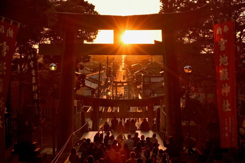 One-Day Trip to Kitakyushu: Kawachi Wisteria Garden (Seasonal), Kokura Castle Garden, Uminonakamichi Seaside Park, Miyajidake Shrines Road of Light, and THE OUTLETS Kitakyushu | Departure from Fukuoka/Hakata - Transport, pace and guide support
