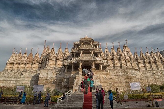 One Day Trip to Kumbhalgarh & Ranakpur Temple From Udaipur by Car - Itinerary Details