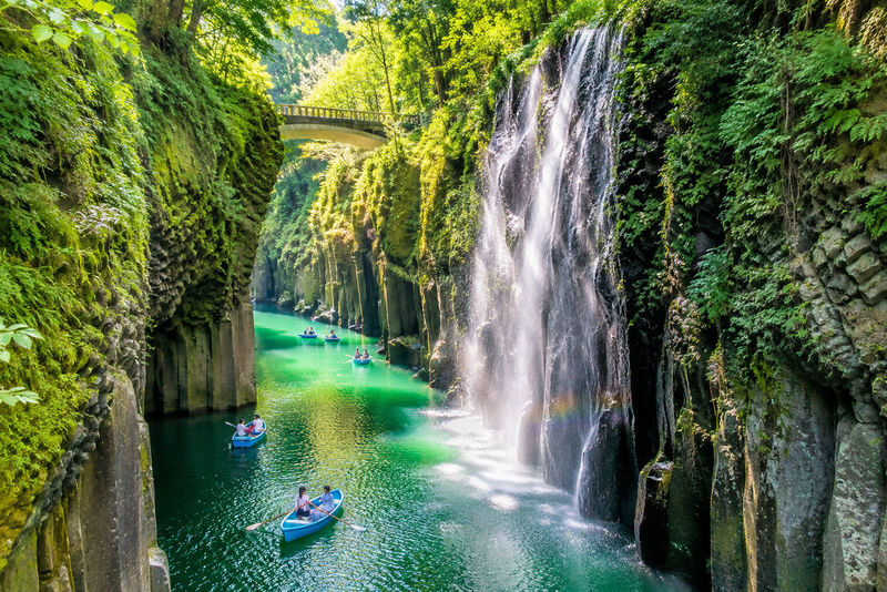 One-day trip to Kyushu Miyazaki: Kamishikimi Kumanoza Shrine & Takachiho Gorge & Ama-no-Iwato Shrine & Ama-no-Yasugawara (Departure from Fukuoka, including a special lunch) - The day at a glance