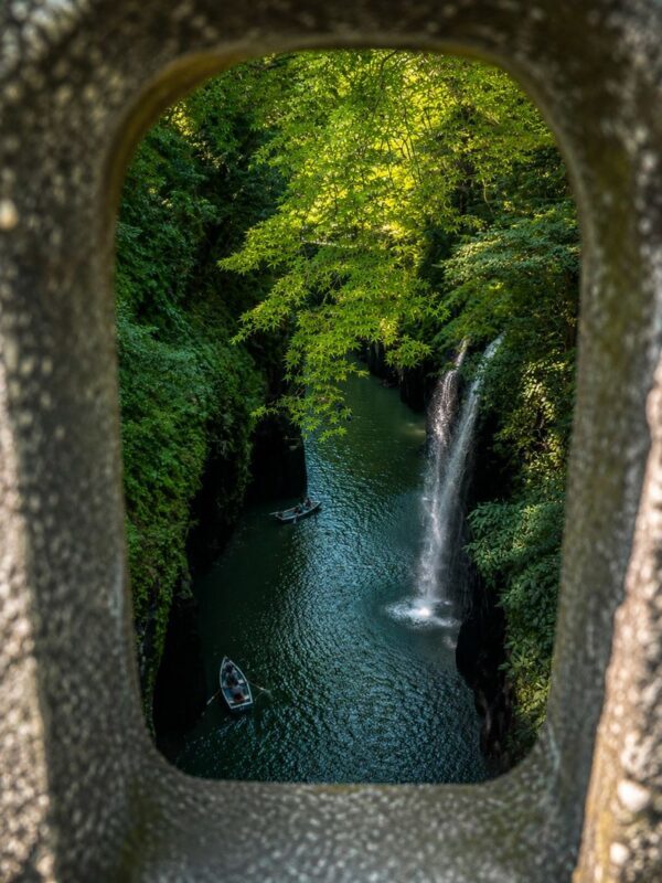 One-day trip to Kyushu Miyazaki: Kamishikimi Kumanoza Shrine & Takachiho Gorge & Ama-no-Iwato Shrine & Ama-no-Yasugawara (Departure from Fukuoka, including a special lunch) - How to prepare for a better day