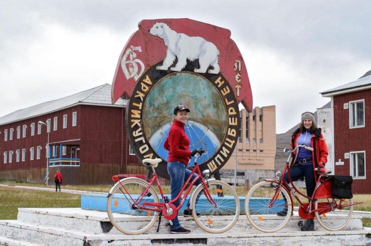 One-Day Trip to the Ghost Town of Pyramiden by Open Boat - Trip Itinerary