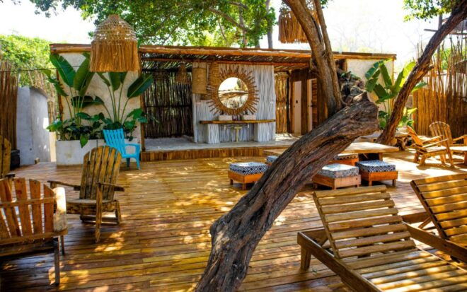 One Day's Paradisiacal Escape in Nena Beach - Sun and Beach Experience Description