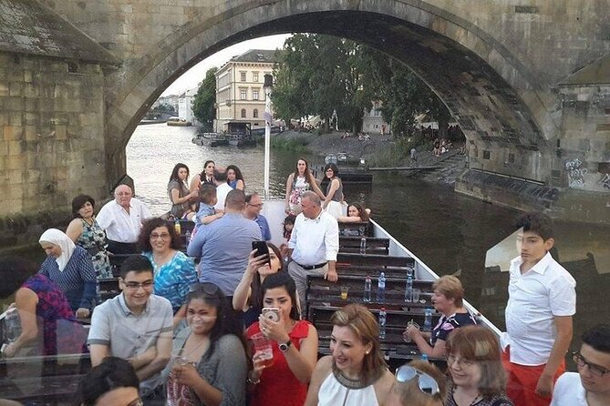 One Hour Boat Tour on Vltava River - Customer Reviews and Ratings