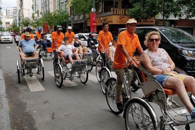 One Hour Cyclo Tour Around Saigon - Experiencing the Chaotic Traffic of Saigon