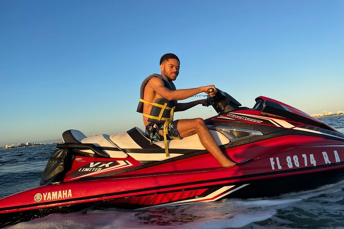 One Hour Jet Ski Adventure Through the Heart of Miami - Included Amenities and Meeting Point