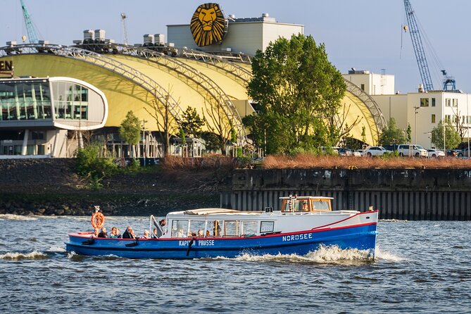 One Hour Long Harbor Tour in Hamburg - The Sum Up