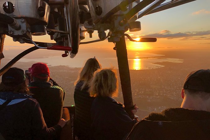 One-Hour Small-Group Hot Air Balloon Flight Over Geelong - Overview of the Experience