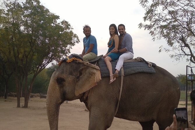 One Way Cab Service Delhi to Agra Drop - Additional Information