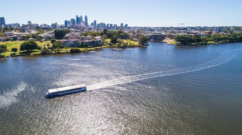 One Way Cruise Between Perth and Fremantle - A river trip that doubles as transport