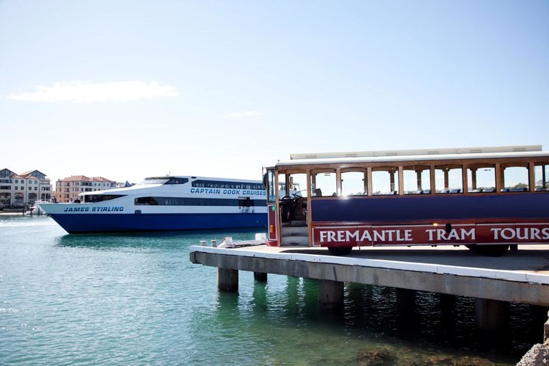 One Way Cruise Between Perth and Fremantle - The Swan River, one landmark at a time