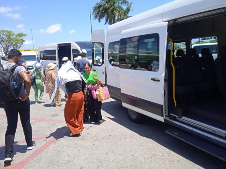 One-Way or Round Trip Airport Transfer to Puerto Morelos - Service Details and Duration