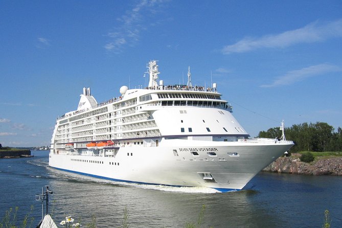 One Way or Round Trip Private Transfer From London to Southampton Cruise Port - Meeting and Pickup