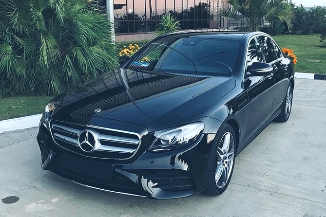 One-Way Pickup and Drop-Off From Charles De Gaulle to Paris - Service Overview