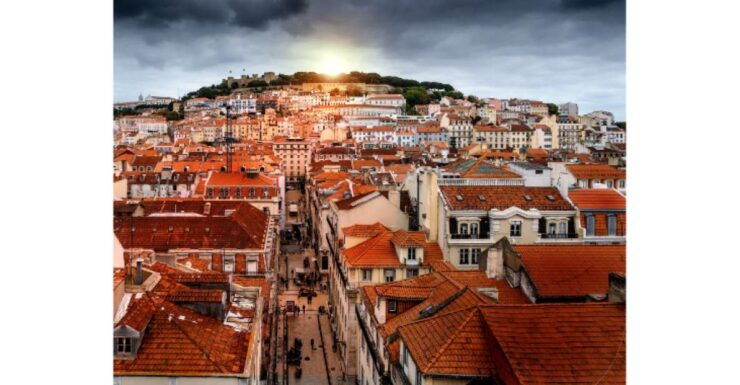 One-Way Private Transfer From Lisbon Airport to Lisbon - Service Details