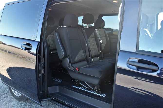 One-Way Transfer by Minivan From Seville Airport to Hotel in Seville Center - Infant Seats and Accessibility