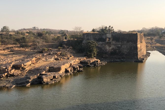 One Way Transfer From Bundi To Udaipur Drop With Optional Stop at Chittorgarh - Pickup Locations and Times