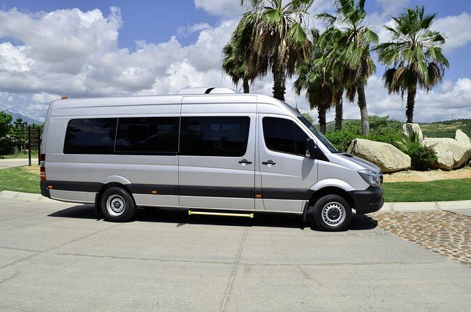 One Way Transportation from Los Cabos Airport to La Paz .8 pax - FAQ