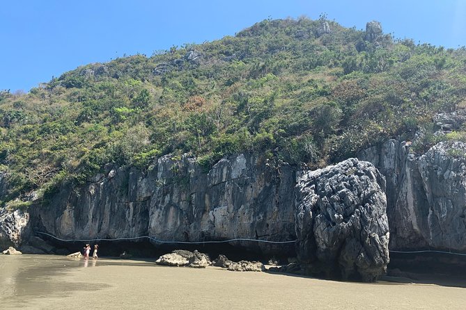 Oneway Transfer Service Bangkok-Hua Hin - Convenience and Comfort