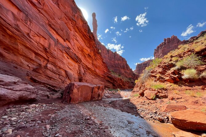 Onion Creek 4x4 Jeep Adventure With Slot Canyon Hike - Tour Overview