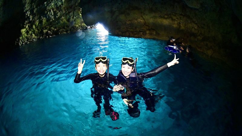 Onna Village Blue Cave Diving & Snorkeling (Boat Course) (Unlimited Photos & Videos, Free Parking & Shower) - A boat ride to the Blue Cave