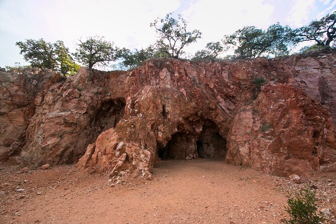 Opal Mines Tour - Meeting and Pickup