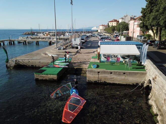 Opatija: Morning Windsurfing Lesson - Safety Measures and Briefings
