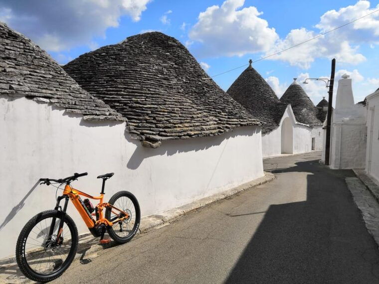 Open Guided Bike Tour in Locorotondo and Alberobello - Experience Description