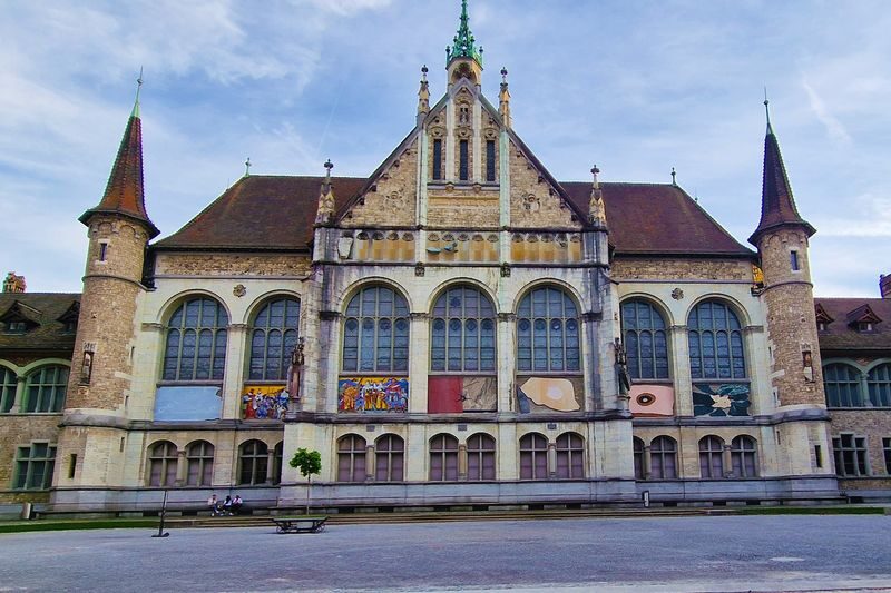 Open-Top Bus Sightseeing Tour in Zurich - Is the open top worth it?