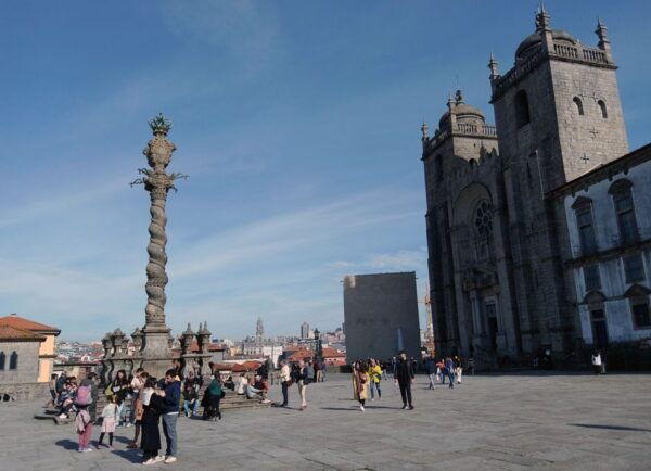 Oporto: Historical and Mythical Walking Tour - Frequently Asked Questions