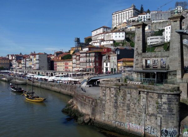 Oporto: Historical and Mythical Walking Tour - The Sum Up