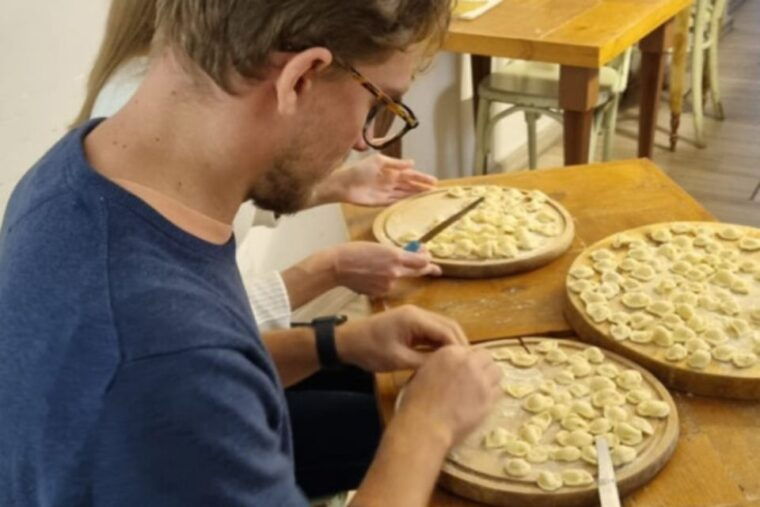 ORECCHIETTE CLASS WITH WINE TASTING & APERITIF - Booking Information