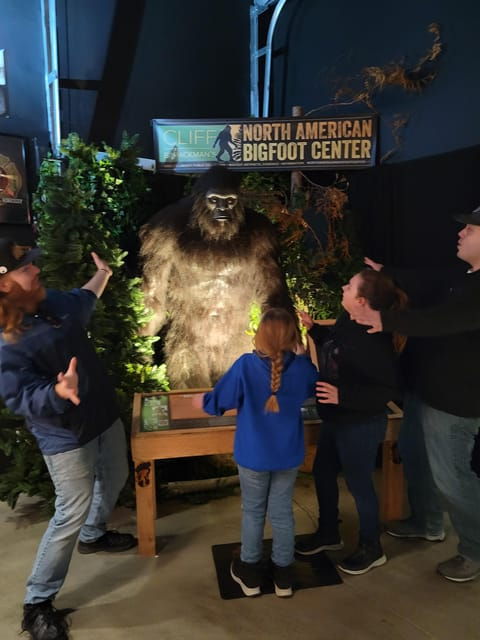 Oregon: the Bigfoot Tour With Museum, Hiking, and Casting - North American Bigfoot Center