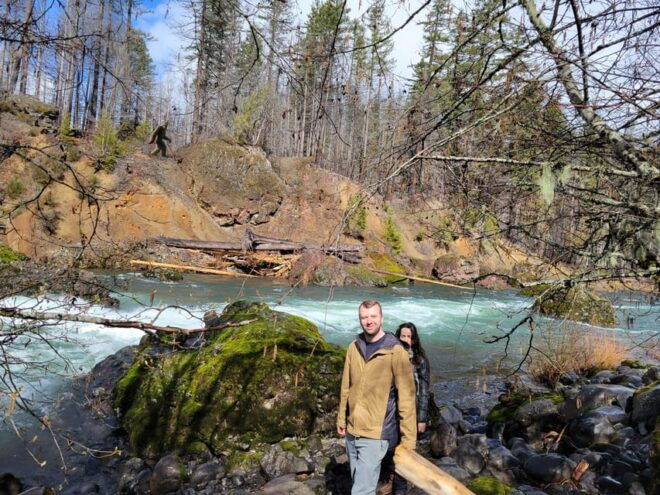 Oregon: the Bigfoot Tour With Museum, Hiking, and Casting - Scenic Drive and Hiking Stops