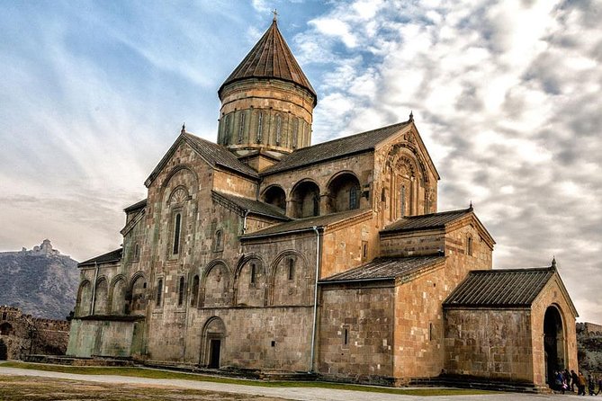 Organic Wines of Mtskheta - Private Tour With Lunch and Wine Tastings - The Sum Up