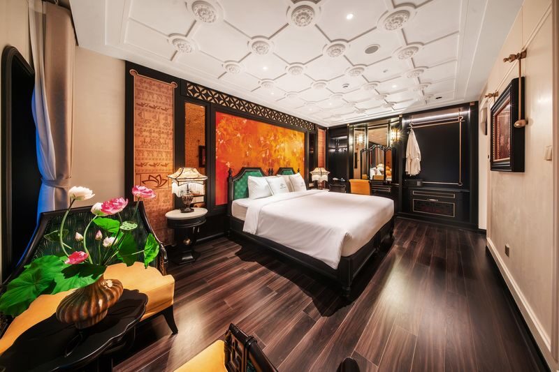 Orient Legacy 2D1N Cruise: Ha Long Bay & Lan Ha Bay Tour - Sunset drinks and an evening aboard