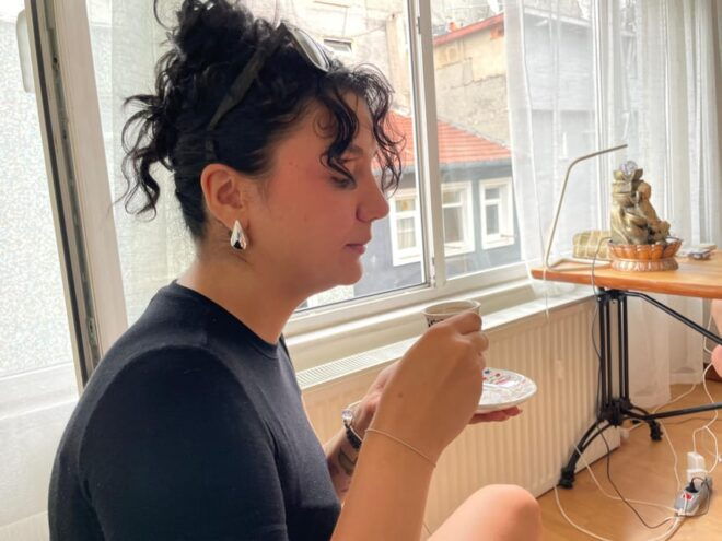 Original Style Turkish Coffee Fortune Telling at Local Home - Your Host: Özge