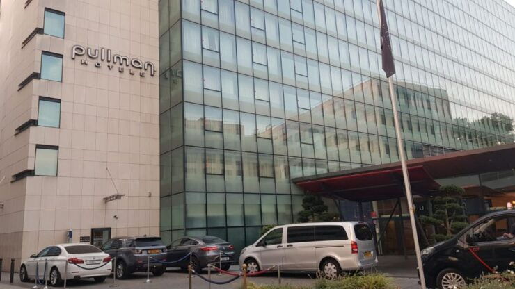 Orly Airport Shared Shuttle Transfer Service - Booking Information