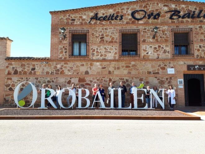 Oro Bailén: Tour of Oro Bailén Grove + Mill + Tasting - Grove Visit