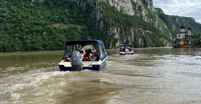 Orsova: Decebal Statue Boat Tours With Audio Guide - Meeting Point