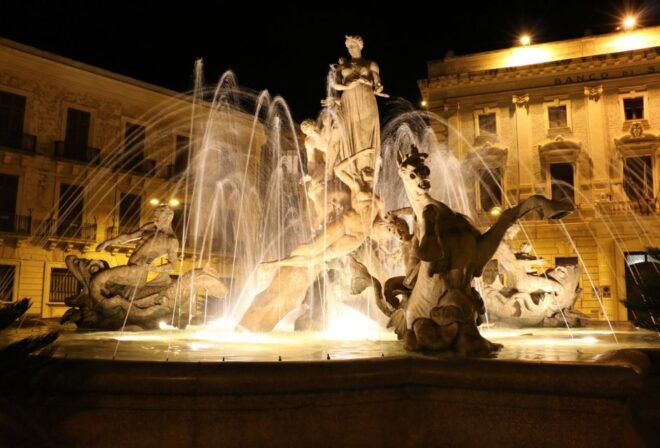 Ortigia: History and Architecture Walking Tour - Booking Details