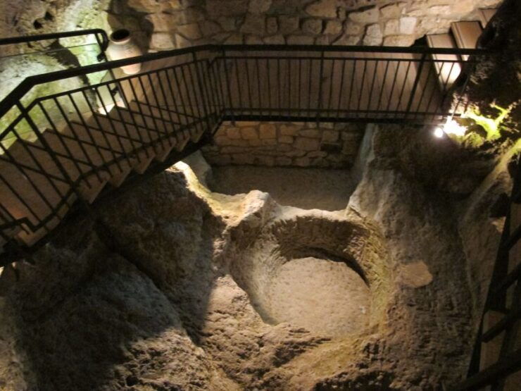 Orvieto: 2-Hour Cathedral and Underground Tour - Itinerary Highlights and Guide Information